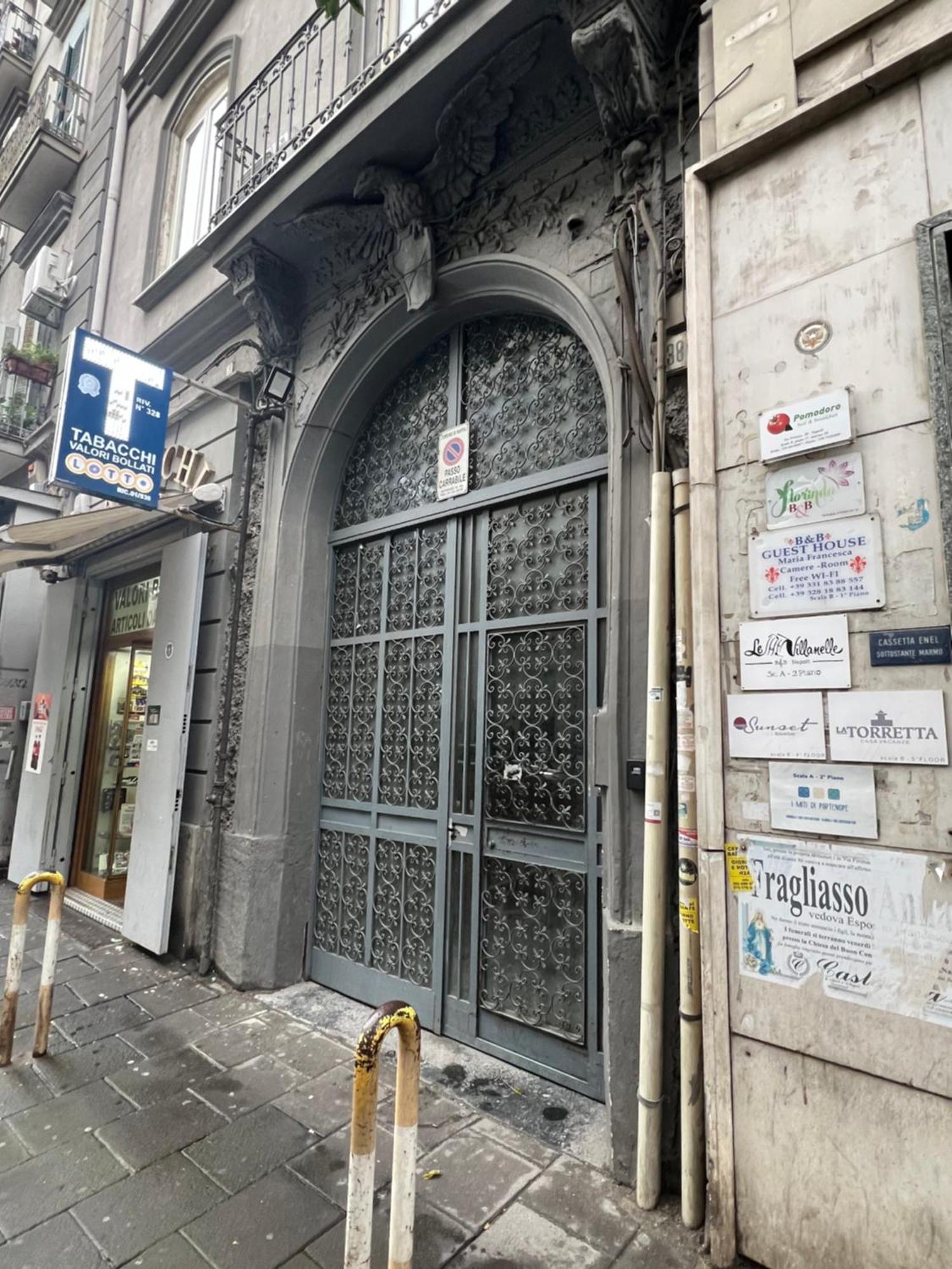 Beb Mariafrancesca Bed and Breakfast Νάπολη Εξωτερικό φωτογραφία
