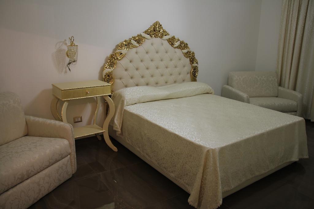 Beb Mariafrancesca Bed and Breakfast Νάπολη Εξωτερικό φωτογραφία