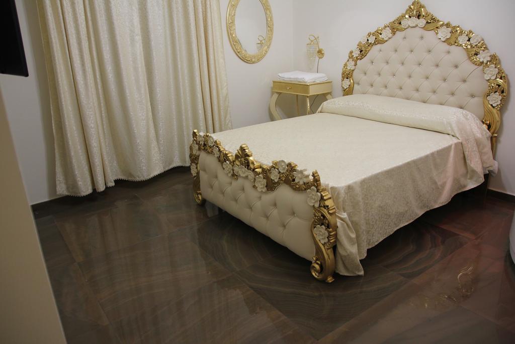 Beb Mariafrancesca Bed and Breakfast Νάπολη Εξωτερικό φωτογραφία