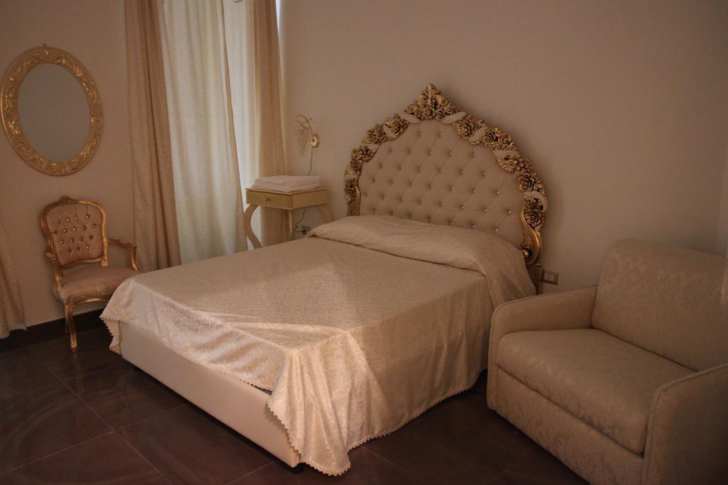 Beb Mariafrancesca Bed and Breakfast Νάπολη Εξωτερικό φωτογραφία