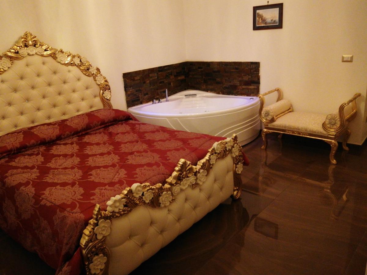 Beb Mariafrancesca Bed and Breakfast Νάπολη Εξωτερικό φωτογραφία