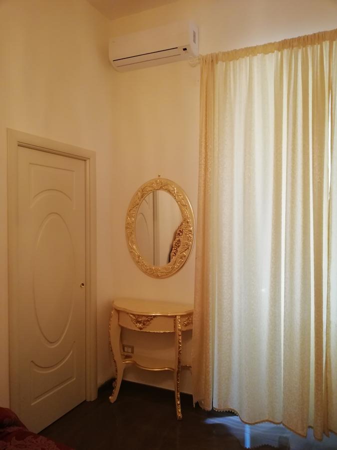 Beb Mariafrancesca Bed and Breakfast Νάπολη Εξωτερικό φωτογραφία