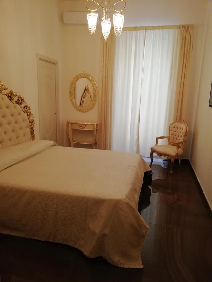 Beb Mariafrancesca Bed and Breakfast Νάπολη Εξωτερικό φωτογραφία