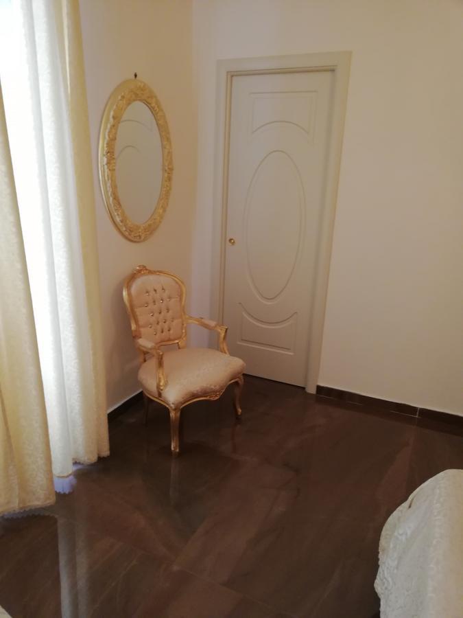 Beb Mariafrancesca Bed and Breakfast Νάπολη Εξωτερικό φωτογραφία